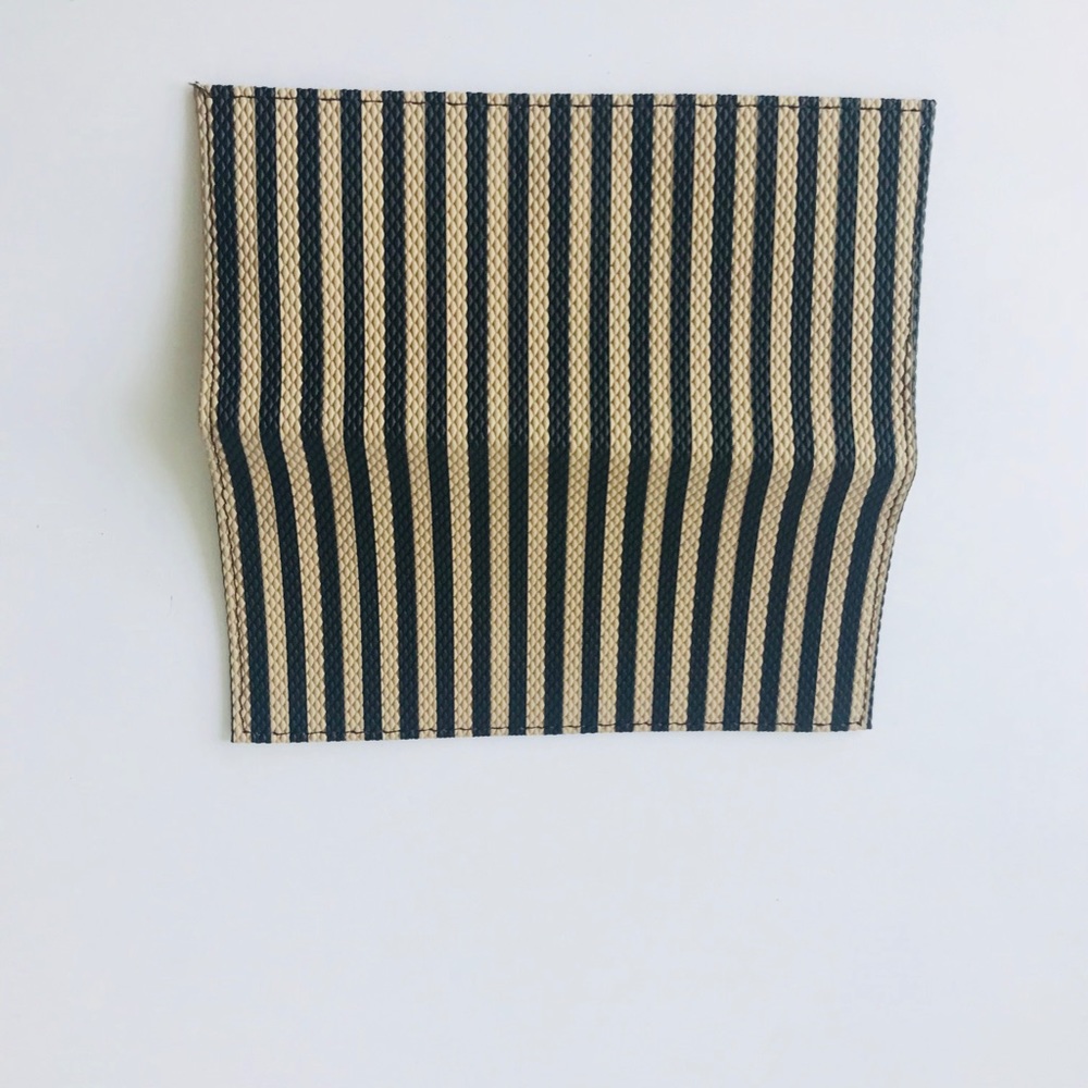 Fendi Woman’s wallet Black & Tan Stripes - Picture 6 of 8